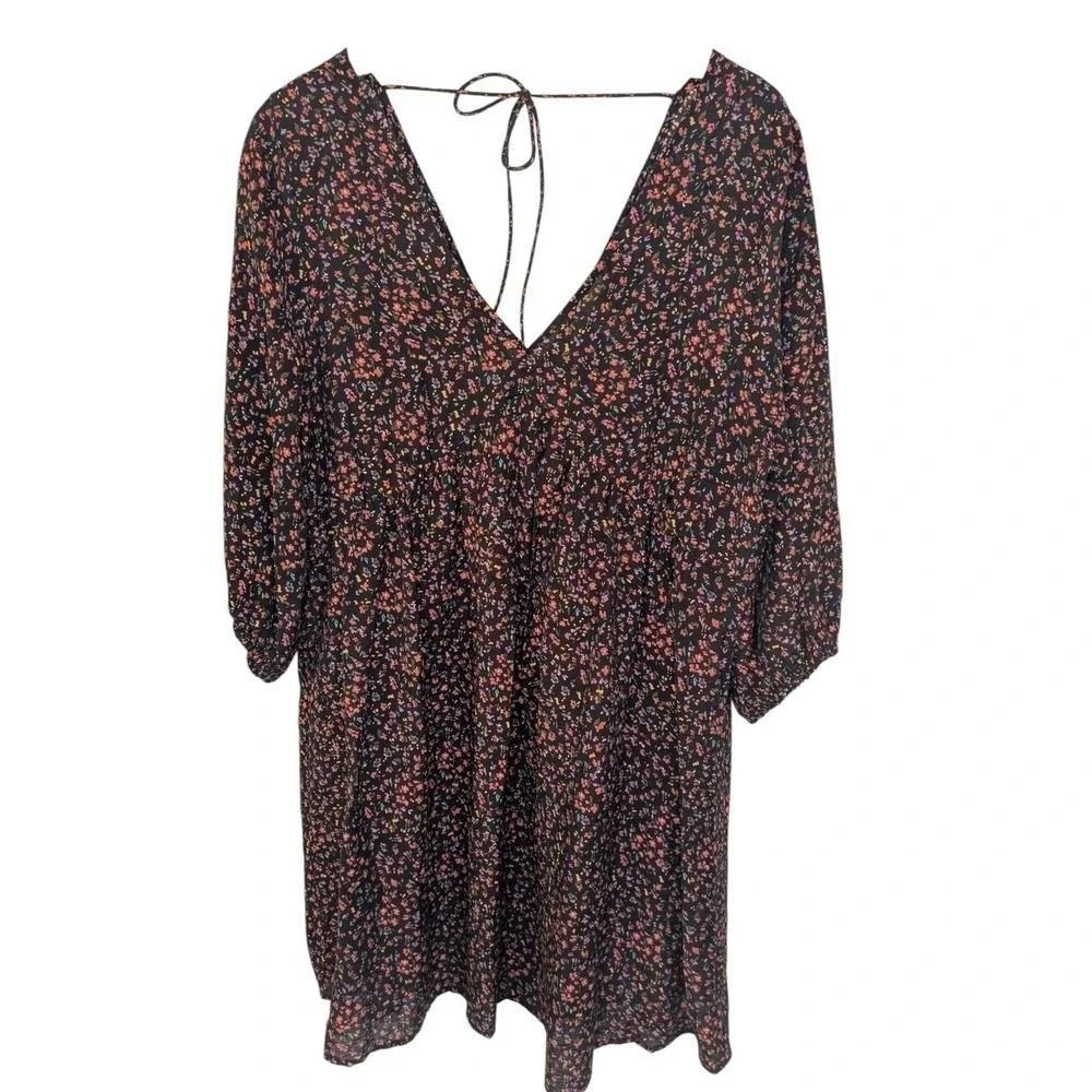 HM Black Floral Babydoll Mini Dress V-Neck  Size M‎ Boho Ditsy Whimsigoth